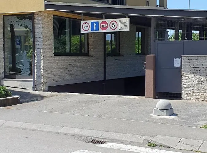 Daire Lucia Exclusive With Parking In The Garage Poreč