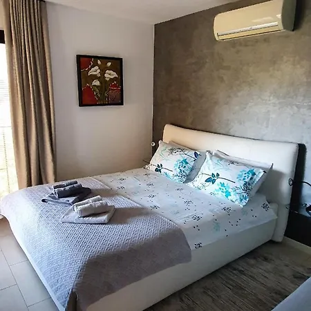 Apartment Lucia Exclusive With Parking In The Garage *