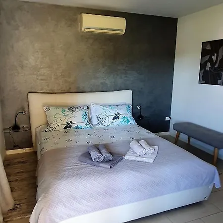 Apartment Lucia Exclusive With Parking In The Garage