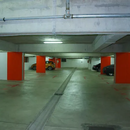 Lucia Exclusive With Parking In The Garage Apartment