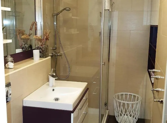 Lucia Exclusive With Parking In The Garage * פורץ